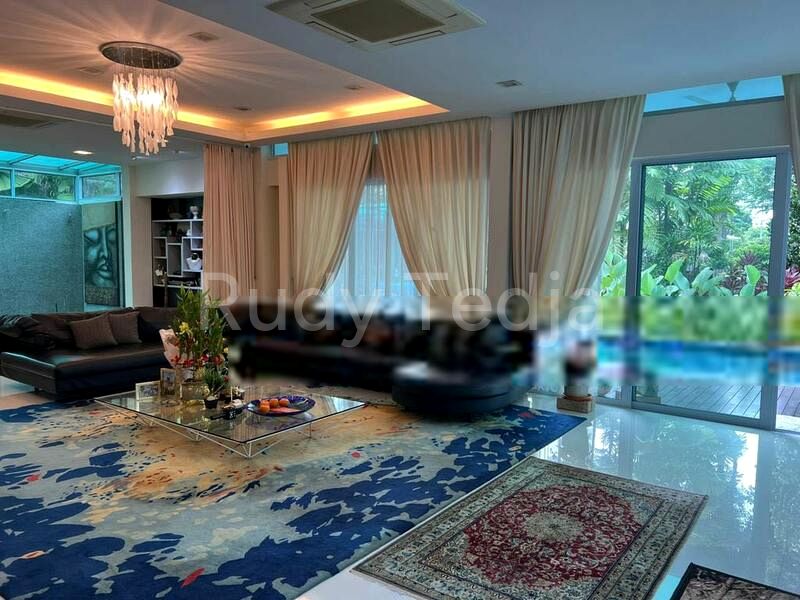 6 Bed Bungalow (Landed) for Sale in  Chatsworth Park - Image 1